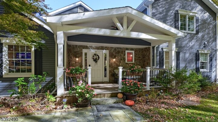 Property Photo: 2 Briarcliff Ter NJ 07405