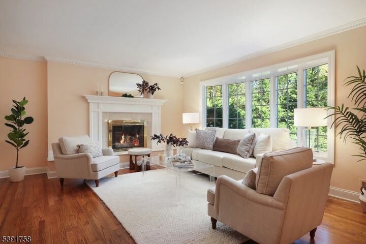 Property Photo:  11 Etmore Pl  NJ 07974