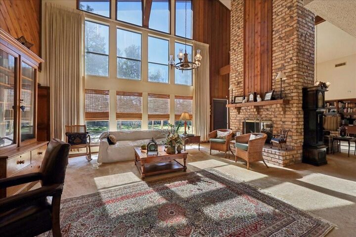 Property Photo: 2219 W Sunset Drive TX 77630