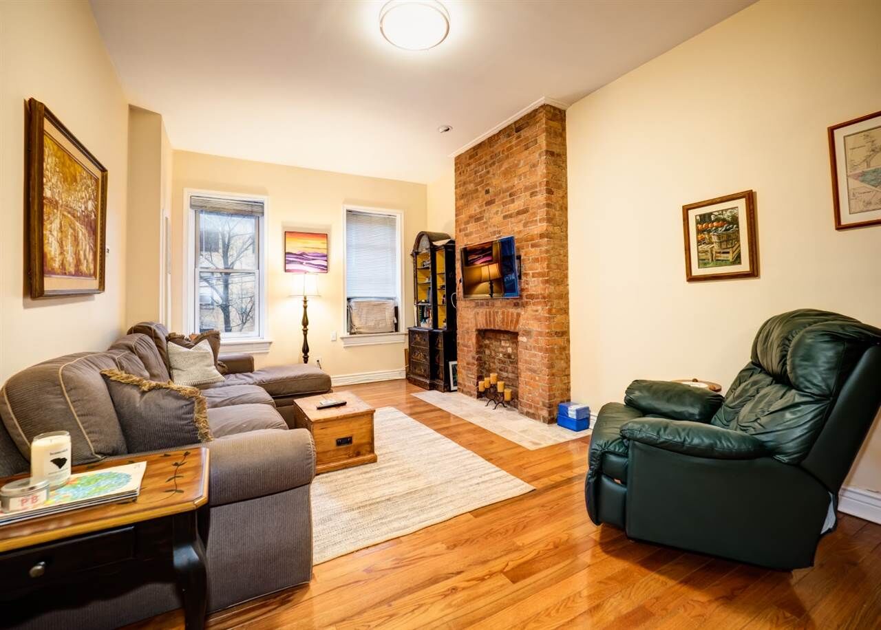 Property Photo: 264 9th St 3F NJ 07302