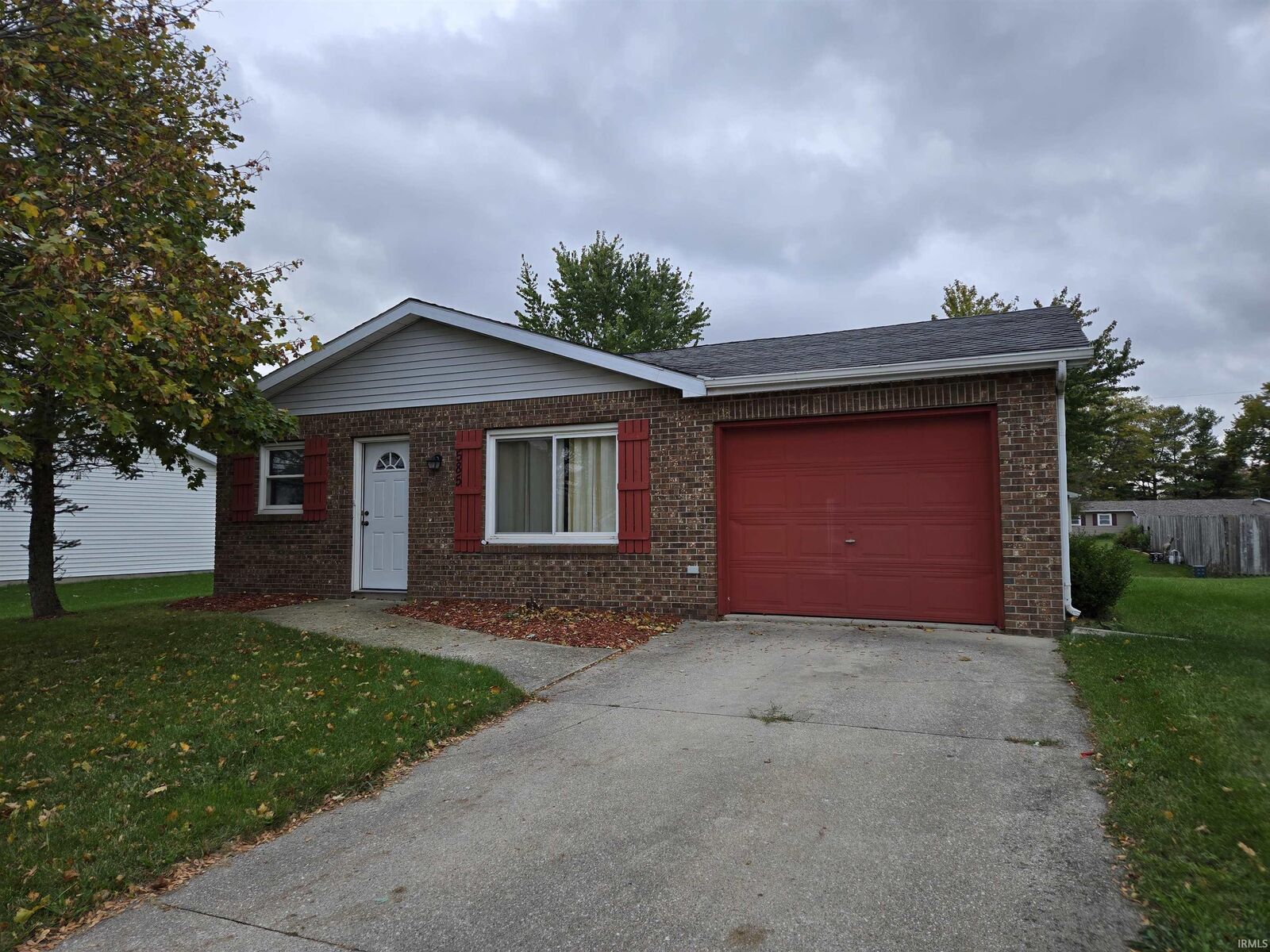 Property Photo: 585 Meadow Lane IN 46793