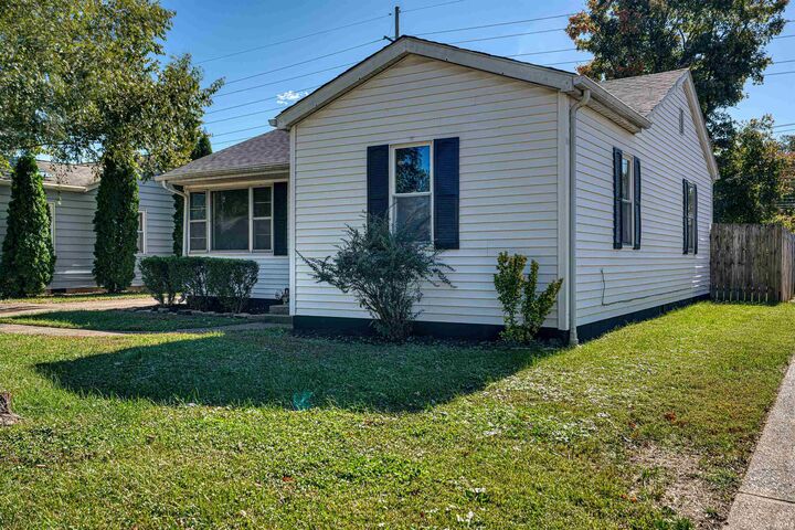 Property Photo: 2459 Ravenswood Drive IN 47714
