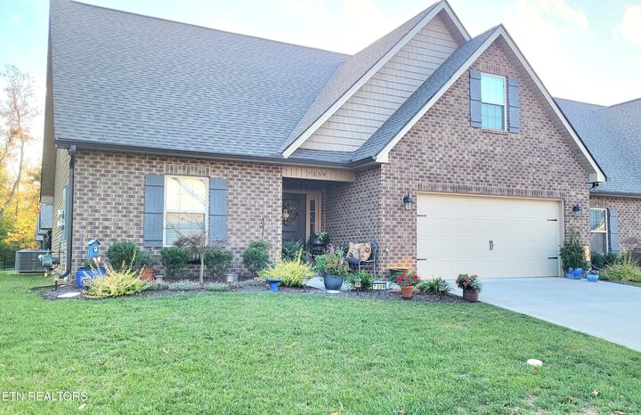 Property Photo: 7339 Willow Path Lane TN 37918