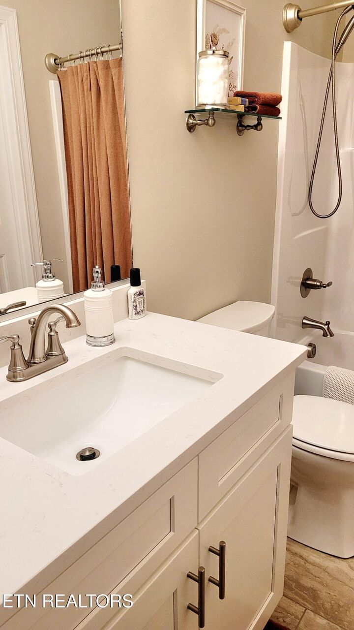 Property Photo: 7339 Willow Path Lane TN 37918
