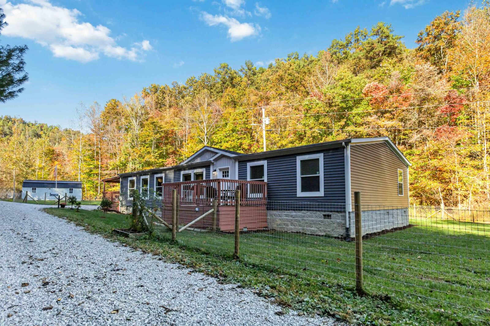 Property Photo: 184 Ancient Springs Drive KY 40953