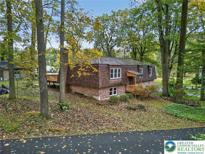 340 Chestnut Hill Road  Emmaus Borough PA 18049 photo