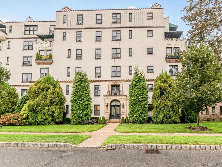 Property Photo:  1273 North Avenue Entrance 2-3D  NY 10804 