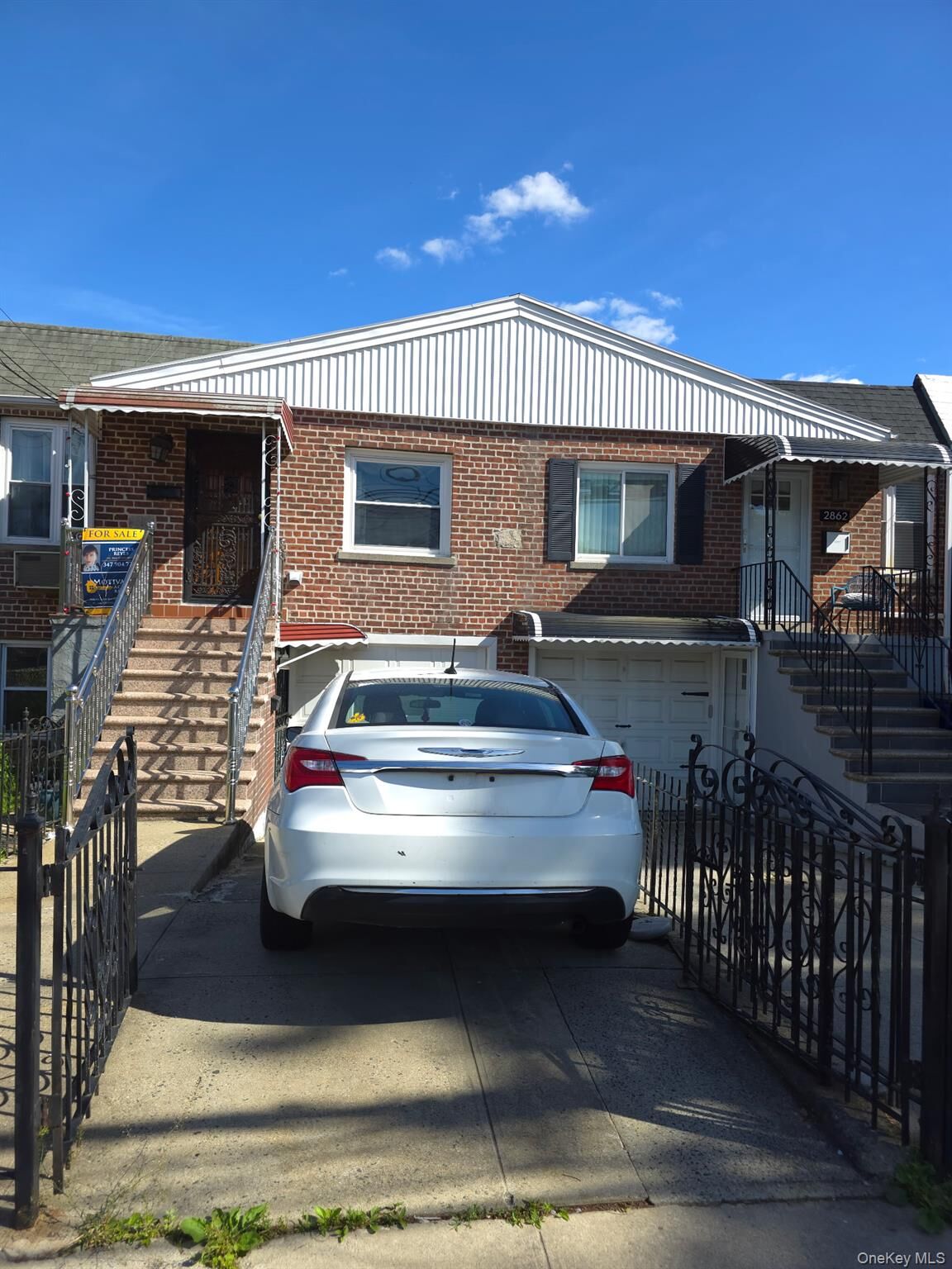Property Photo:  2864 Philip Avenue  NY 10465 