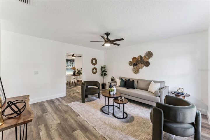 Property Photo: 230 S Chandler Avenue FL 32724