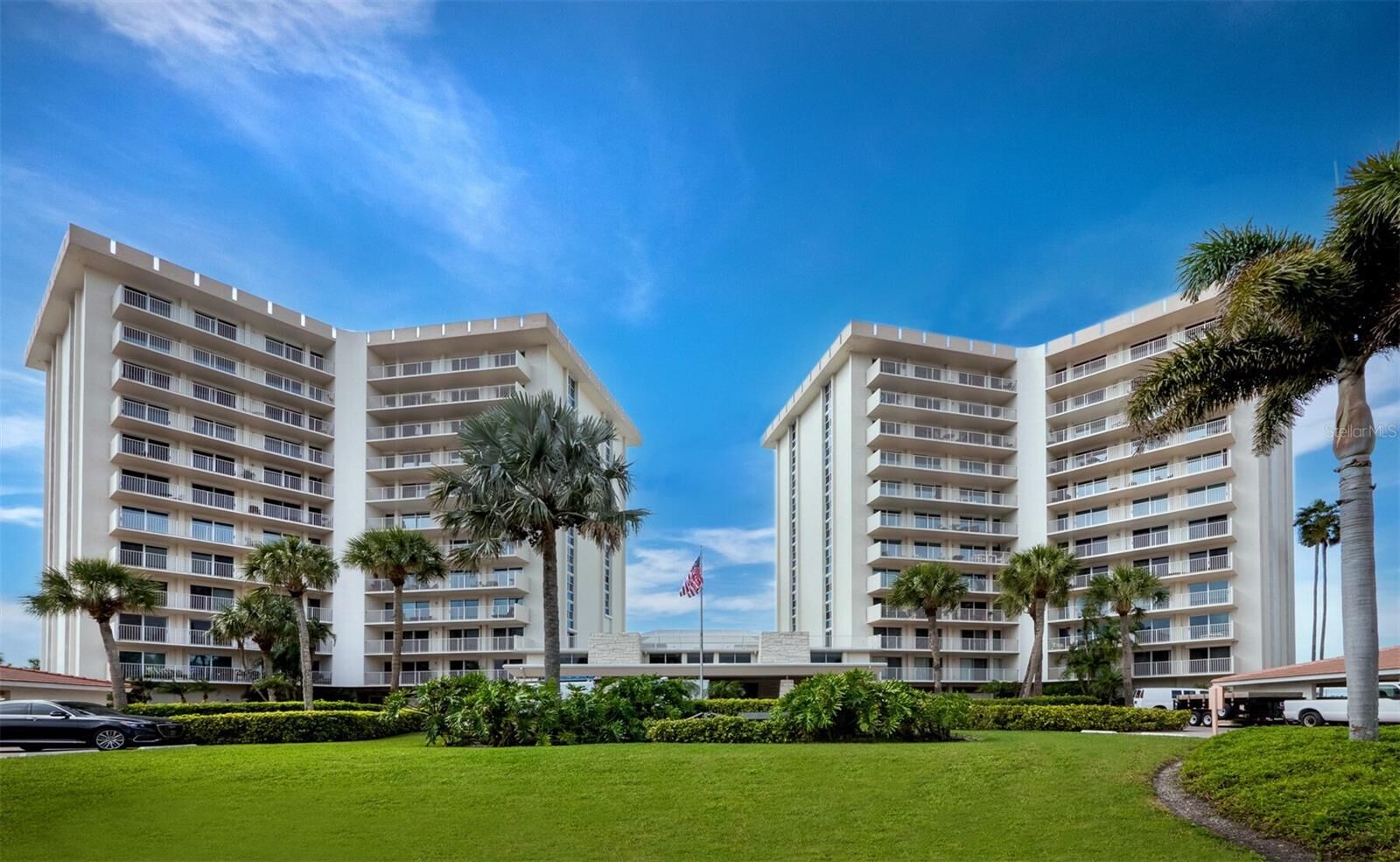 Property Photo: 2295 Gulf Of Mexico Drive 23S FL 34228