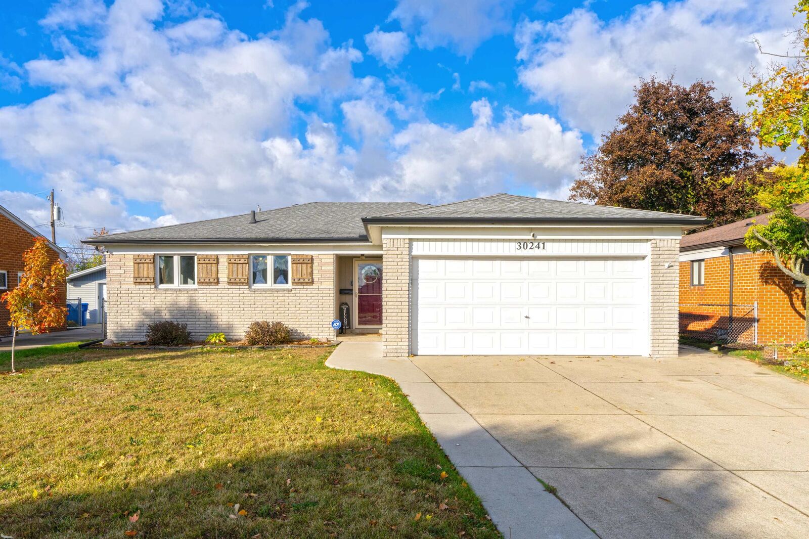 Property Photo: 30241 Bradner Drive MI 48088