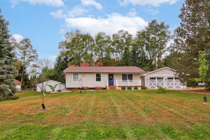 Property Photo: 7984 N Williams Road MI 48879