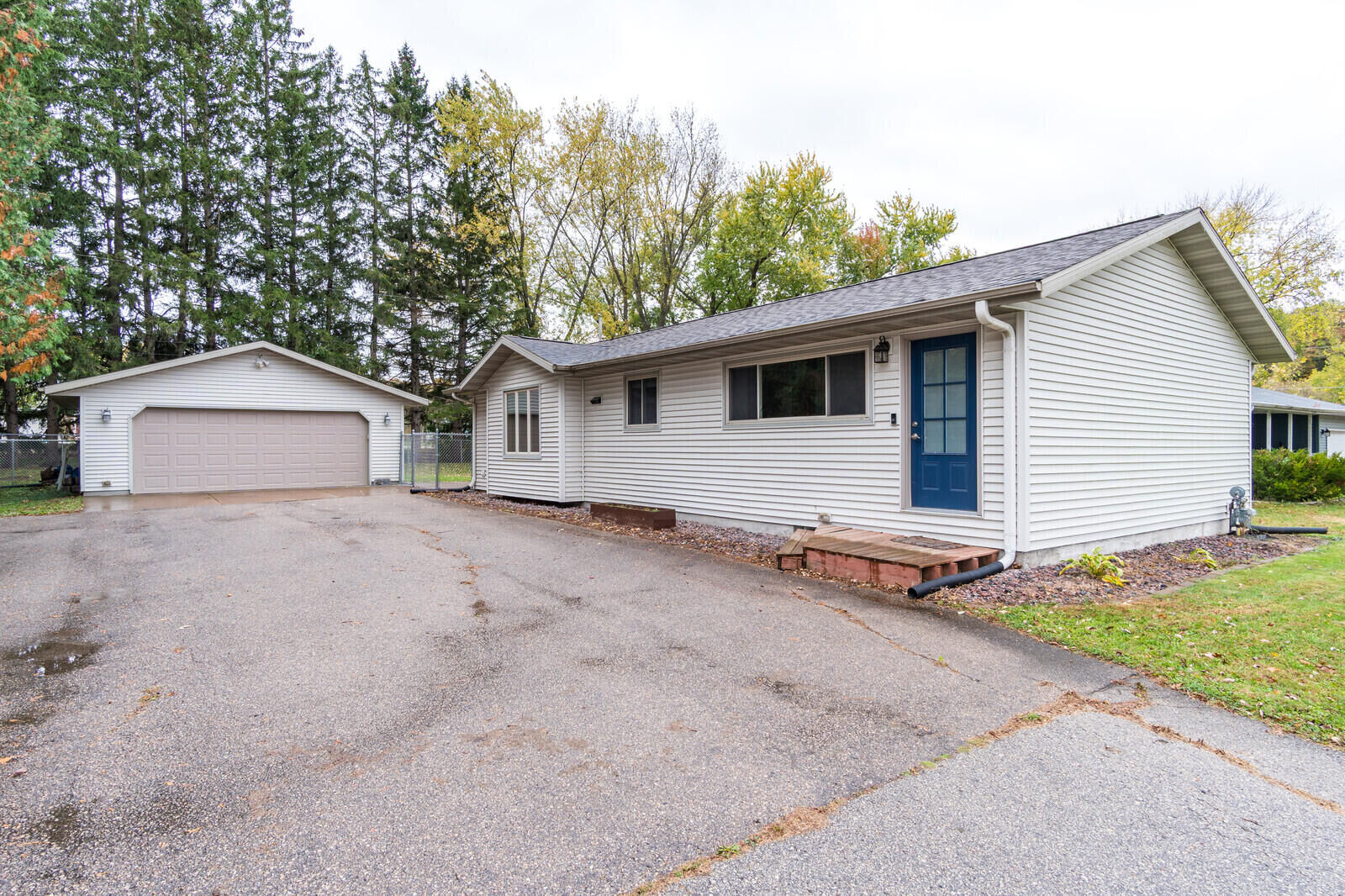 Property Photo: 4930 County Road B - WI 54601