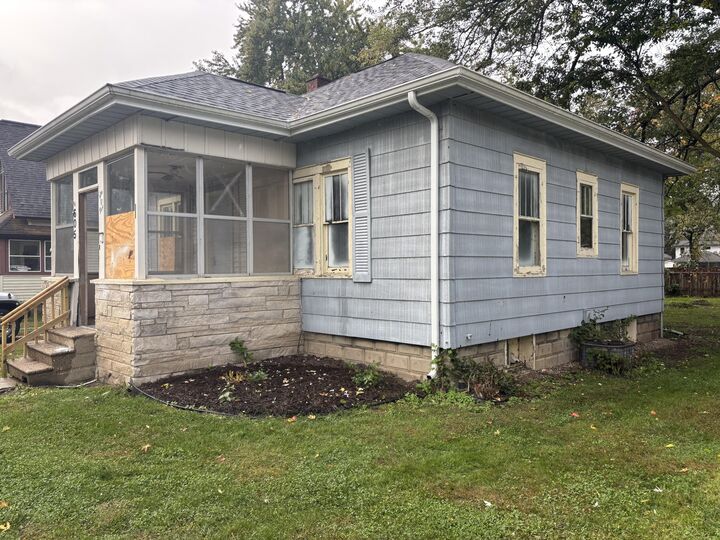 Property Photo:  605 S Constantine Street  MI 49093 