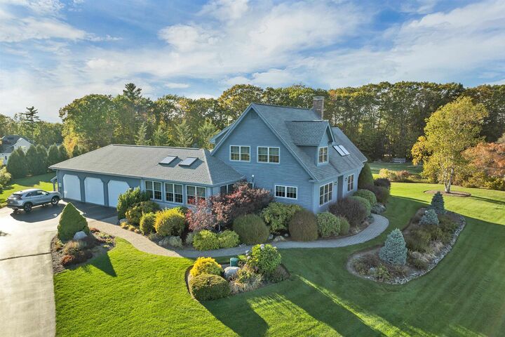 Property Photo:  30 Beacon Hill Road  NH 03249