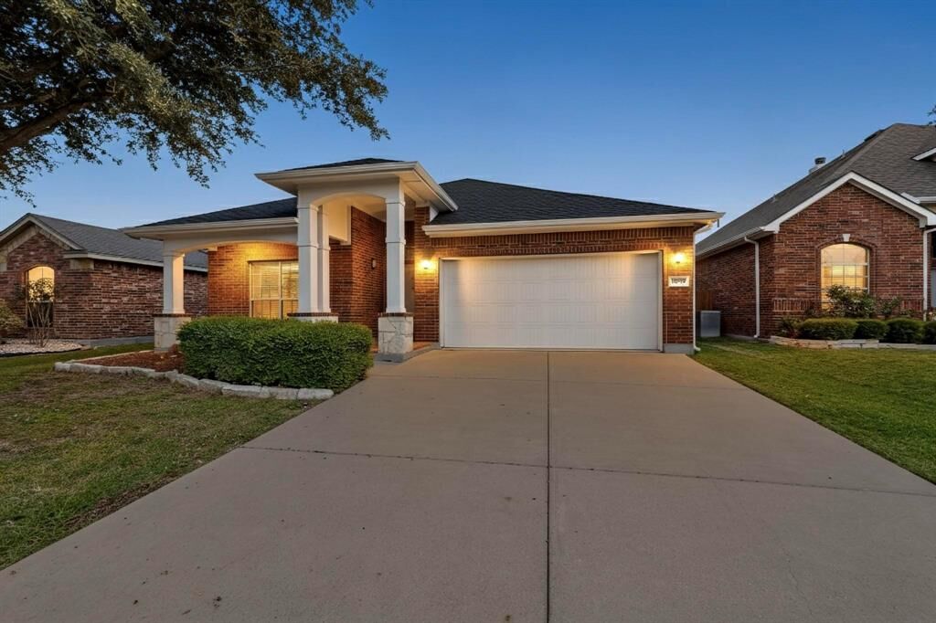 Property Photo: 8308 Water Buck Run TX 76179