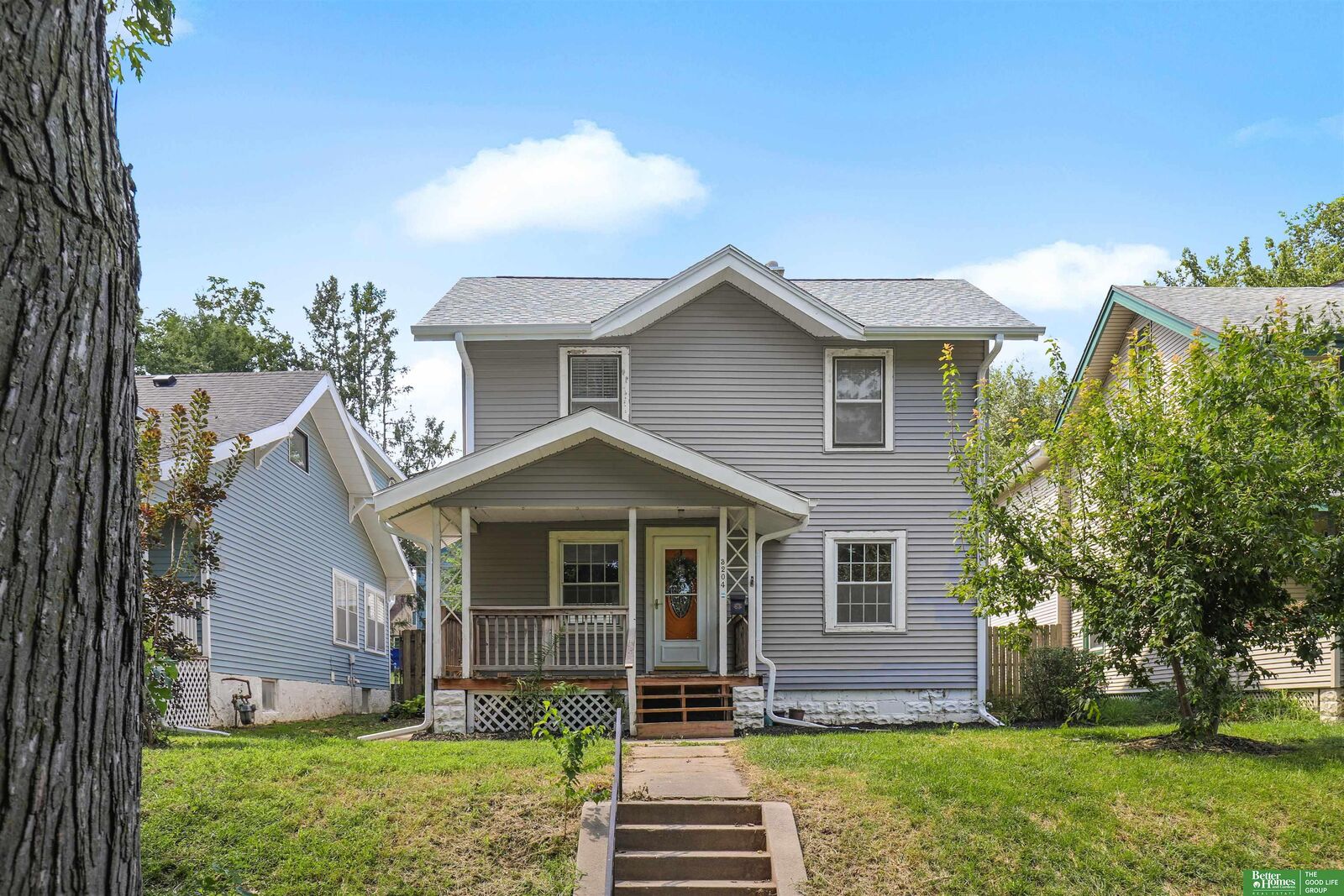 Property Photo: 3204 Fontenelle Boulevard NE 68104