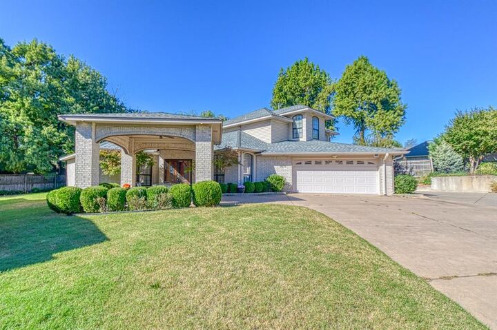 Property Photo: 3617 Hampton Court OK 73072