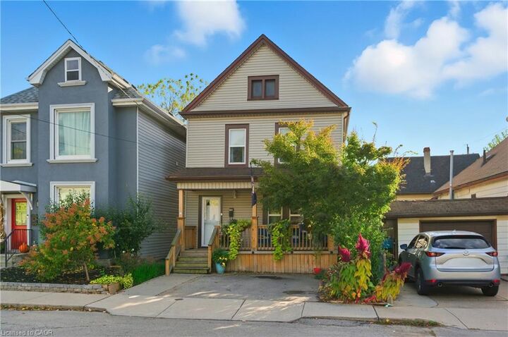 Property Photo: 190 Wood Street E ON L8L 3Z1