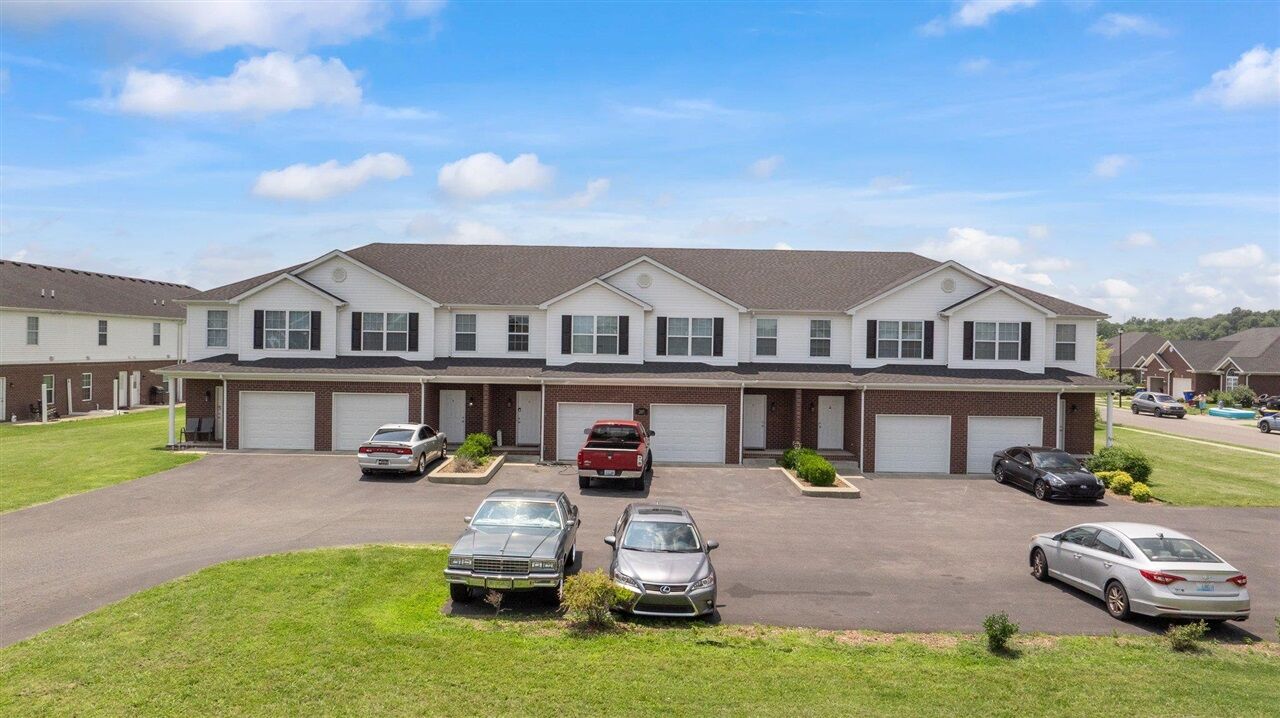 Property Photo:  207 Moss View Street  KY 42101 