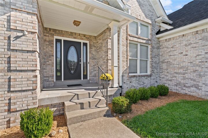 Property Photo: 2883 Sandalwood Drive IN 47150
