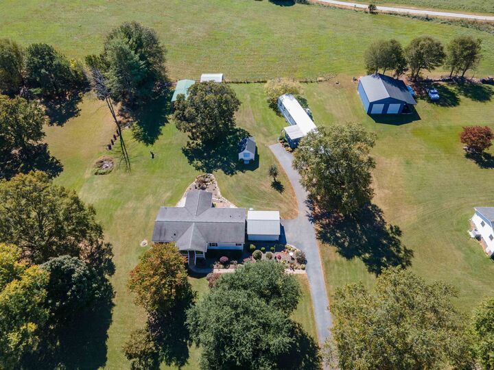 Property Photo:  509 New Pleasant Road  SC 29341 