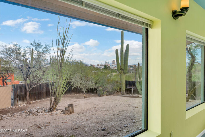 Property Photo:  202 Sentinel Peak Road  AZ 85745 