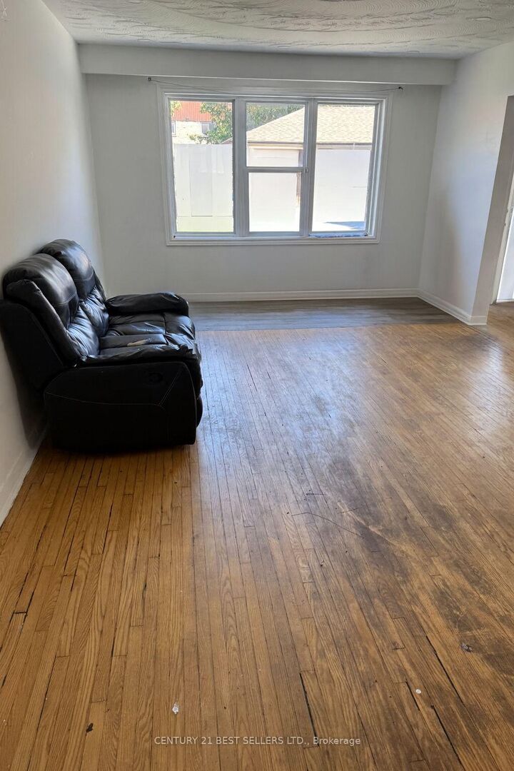 Property Photo: 15 Rockwood Drive ON M1M 3M9