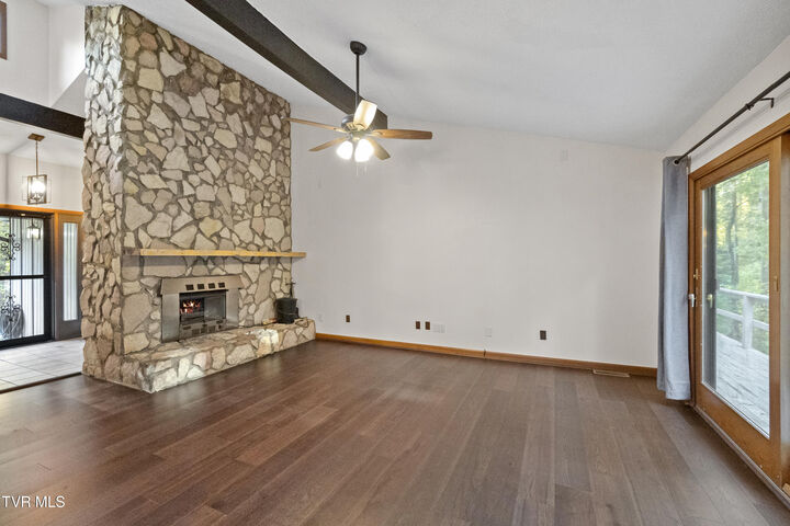 Property Photo: 35 Alpine Cove TN 37743