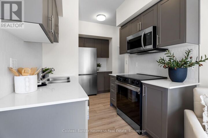 Property Photo: 940 St. David Street North 43 ON N1M 0L7