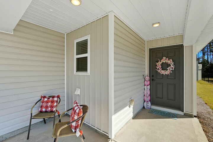 Property Photo:  473 Earl Godwin Road  FL 32439 