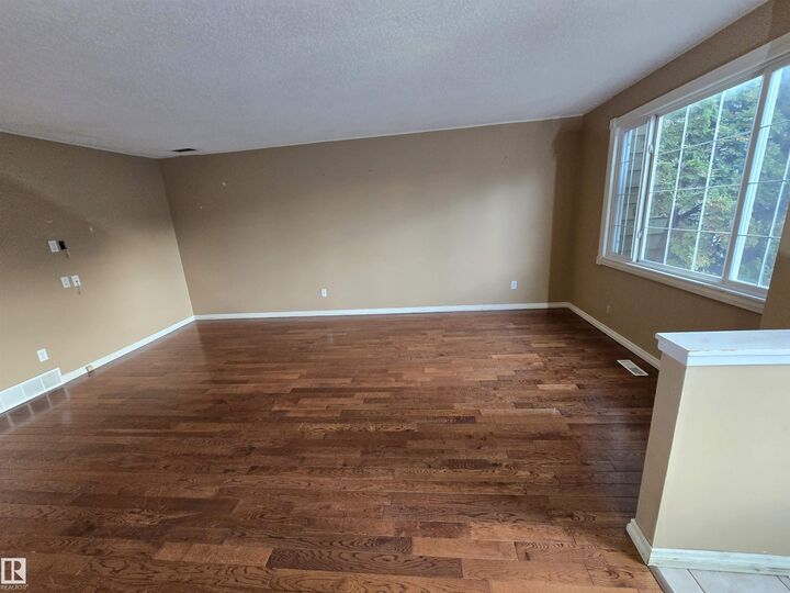 Property Photo:  8019 178 Street NW  AB T5T 1L3 