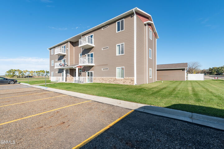 120 Santee Road 5  Bismarck ND 58504 photo