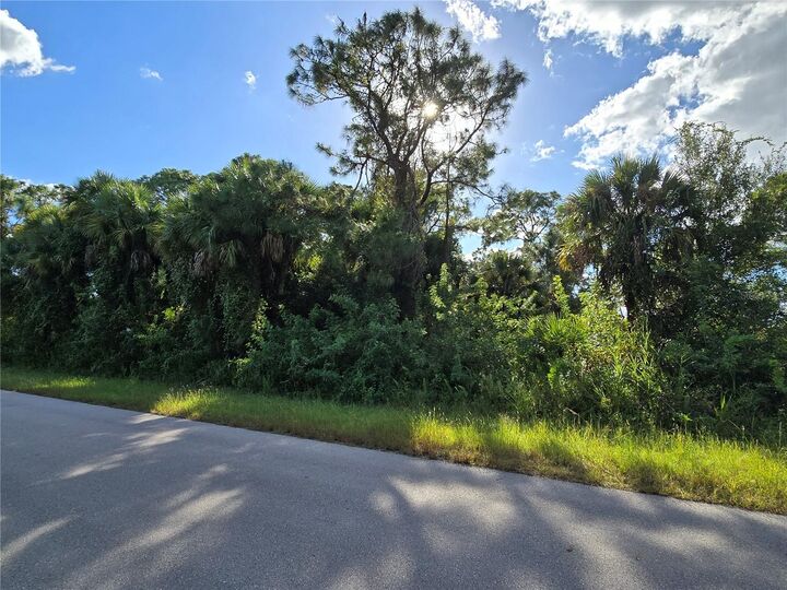 Property Photo:  454 Naples Avenue S  FL 33974