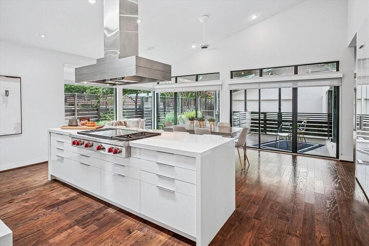 Property Photo: 6135 Marquita Avenue TX 75214