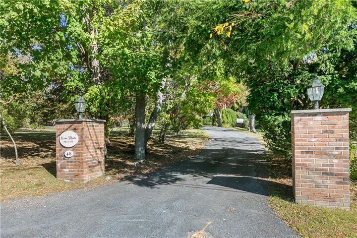 Property Photo:  46 Chastellux Avenue M6  RI 02840