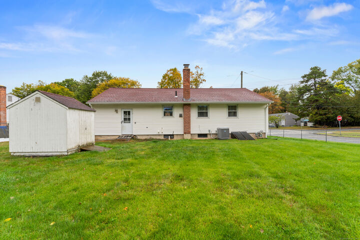 Property Photo:  117 East Harold Street  CT 06002