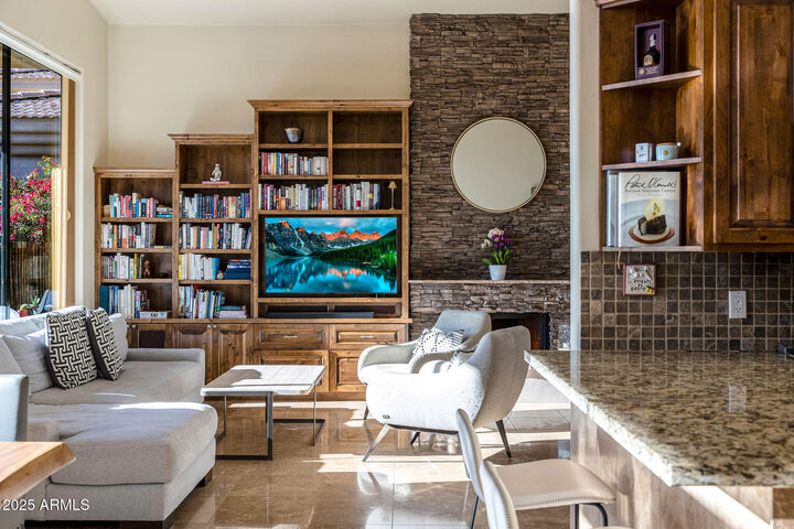 Property Photo:  24350 N Whispering Ridge Way 9  AZ 85255