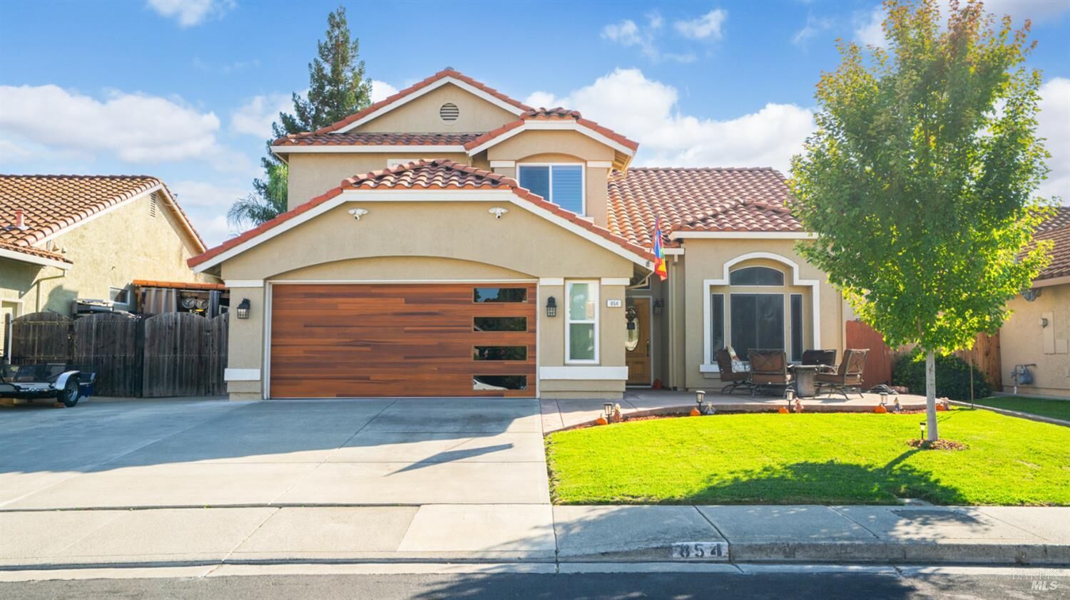 Property Photo:  854 Owl Circle  CA 95687