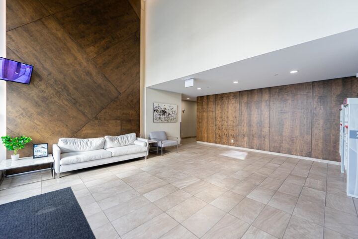 Property Photo: 7708 Alderbridge Way 312 BC V6X 0P9