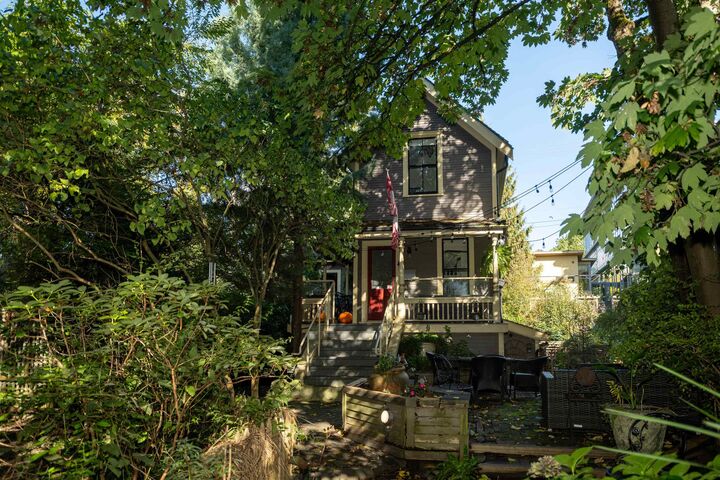 Property Photo:  1117 Pendrell Street  BC V6E 1L3