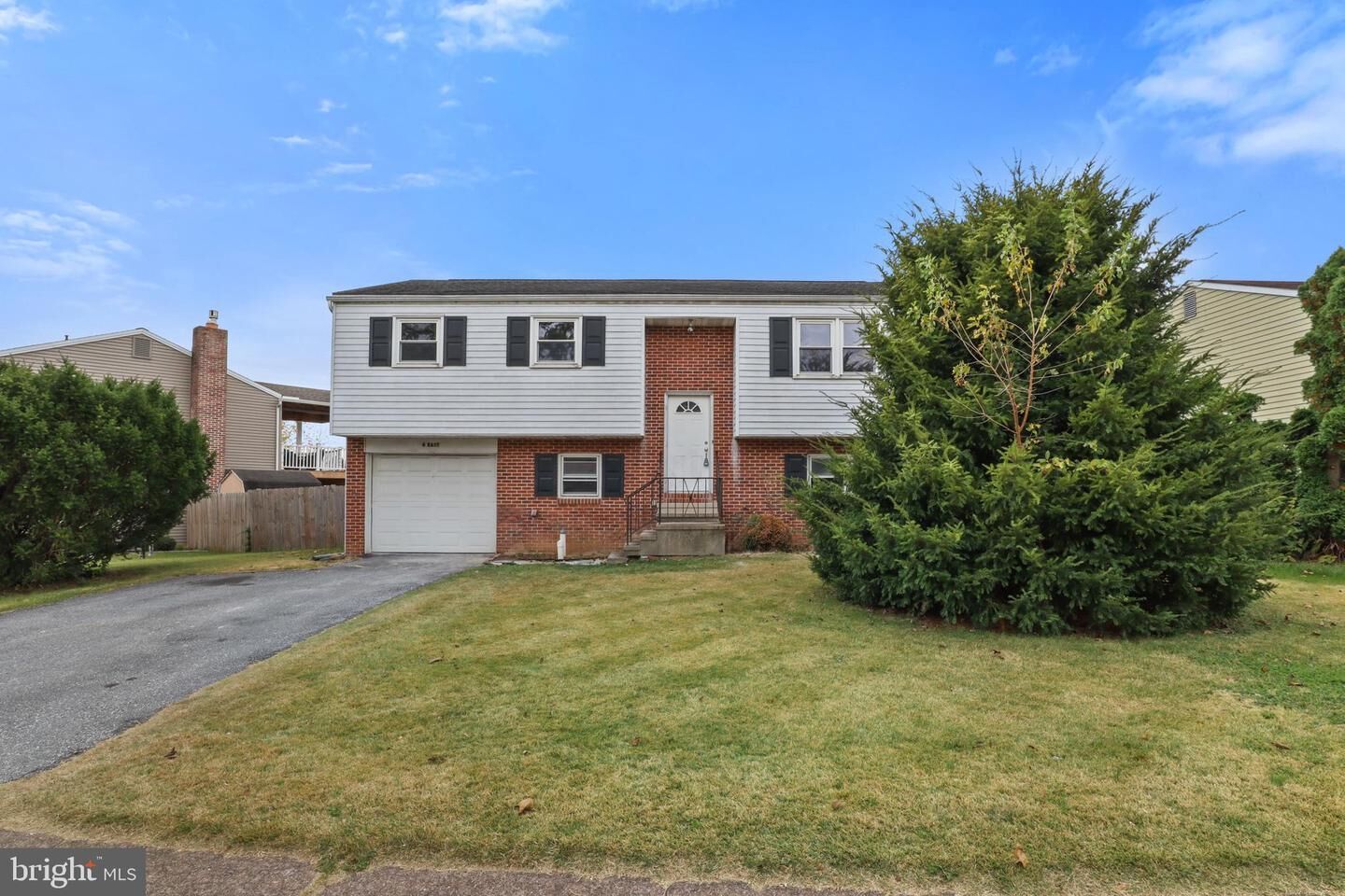 Property Photo:  4 E Schoolside Drive  PA 17055