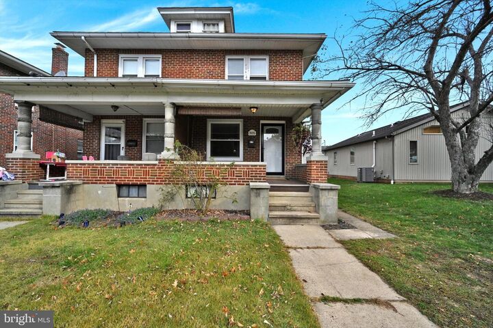 Property Photo: 305 W Elm Street PA 19607