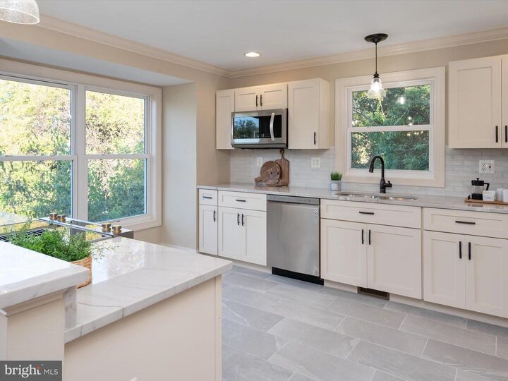 Property Photo: 5108 Mountain Road MD 21122