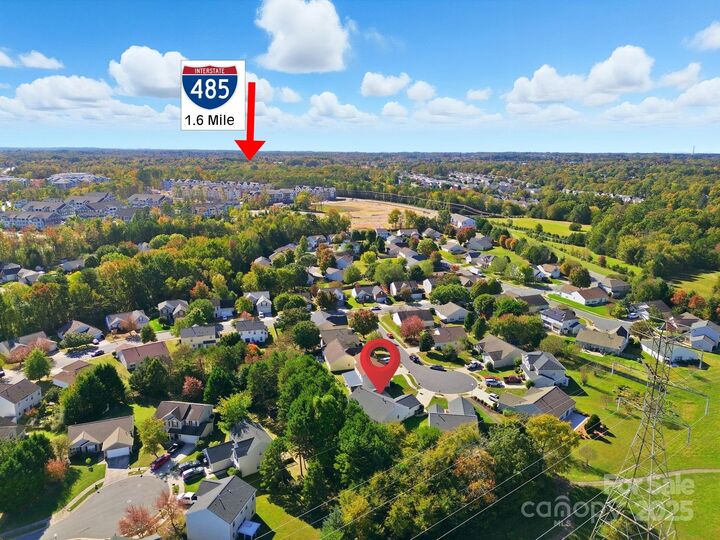 Property Photo:  3324 Covelo Court  NC 28262