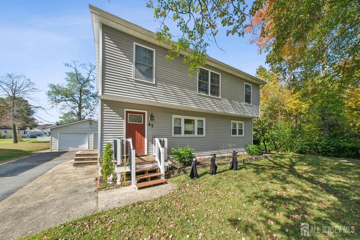 47 Thomas Street  Monroe NJ 08831 photo