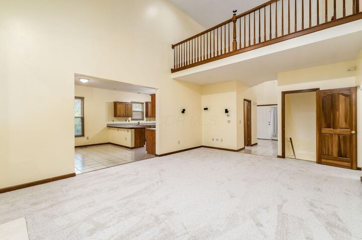 Property Photo: 947 Cuthbert Court OH 43068