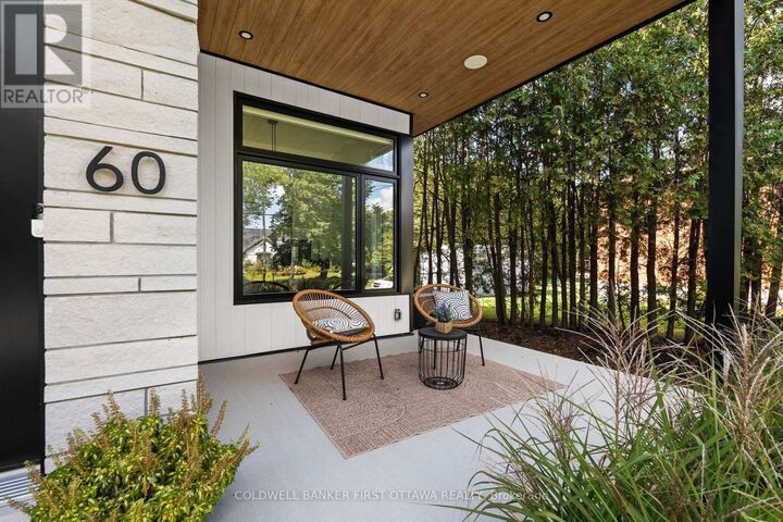 Photo de la propriété:  60 Holborn Avenue  ON K2C 3H1 