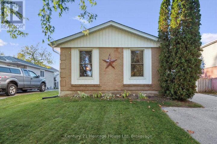 Property Photo:  345 Stornoway Drive  ON N1M 3K9