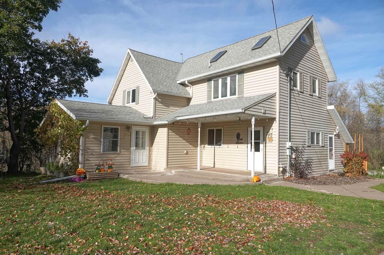 Property Photo:  746 Fayette Avenue  WI 54470
